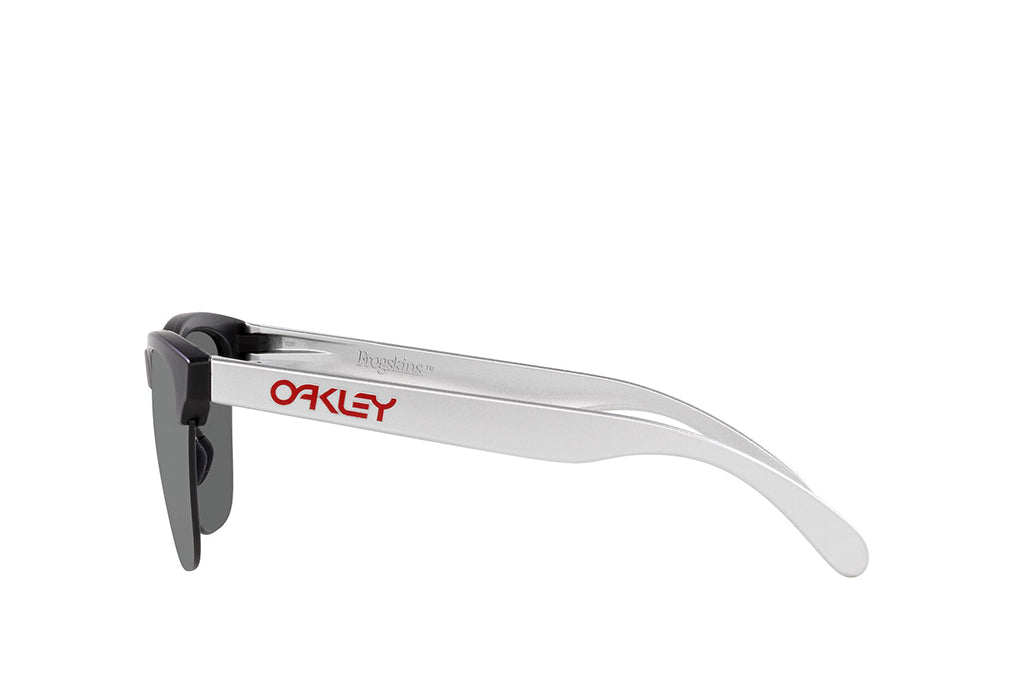 Oakley 9374 Sunglass