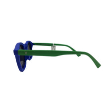 Load image into Gallery viewer, Zoomer Clout Kids Sunglass